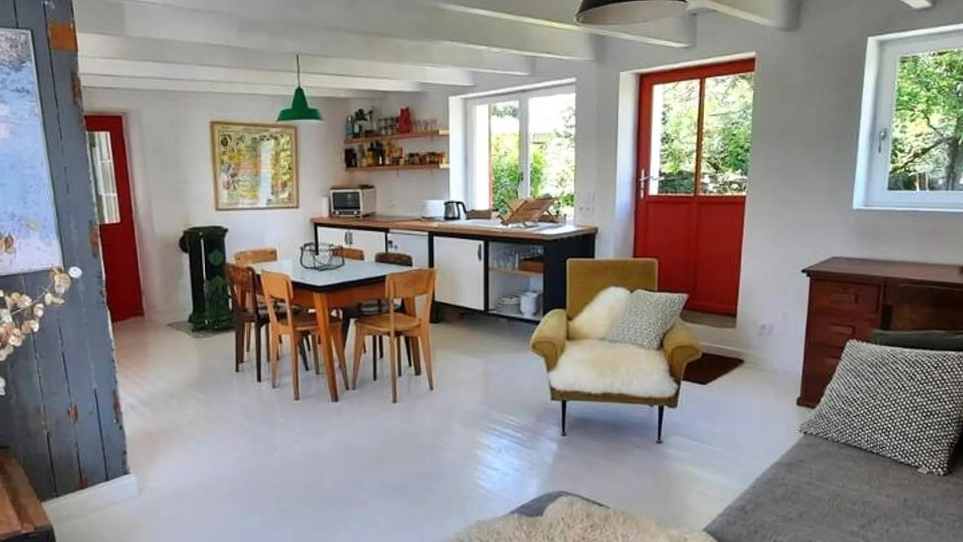 Maison Charmante Au Calme Avec Jardin A Kerlard - Fr-1-813-24 Groix