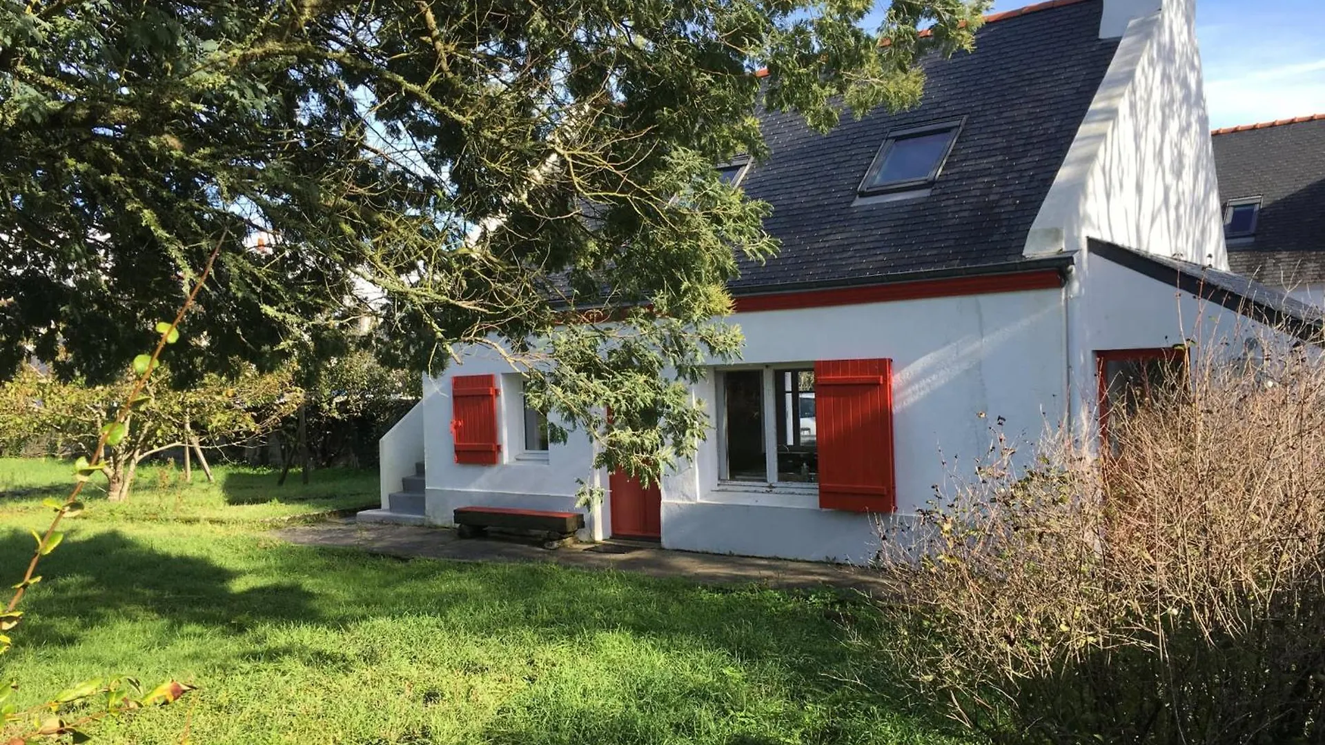 Maison Charmante Au Calme Avec Jardin A Kerlard - Fr-1-813-24 Groix